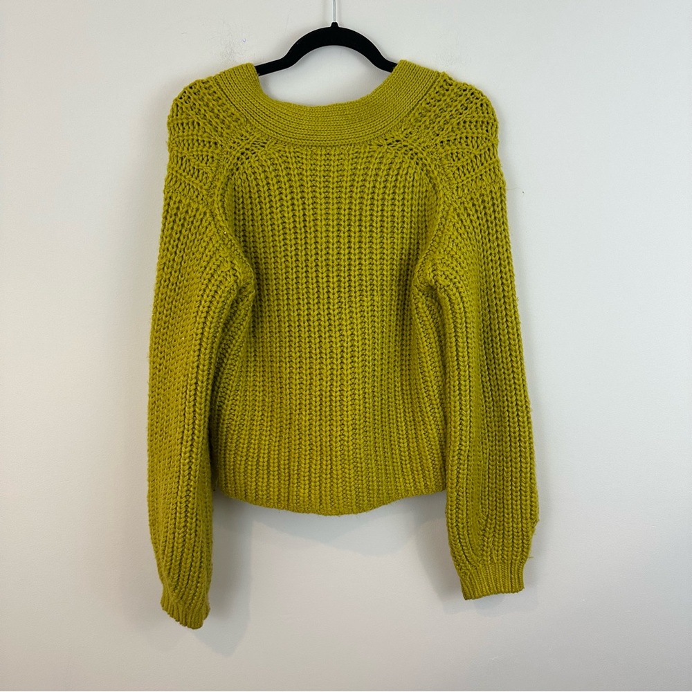 Urban Outfitters Chunky Knit Button Cardigan Size Small Chartreuse Yellow - Picture 6 of 6